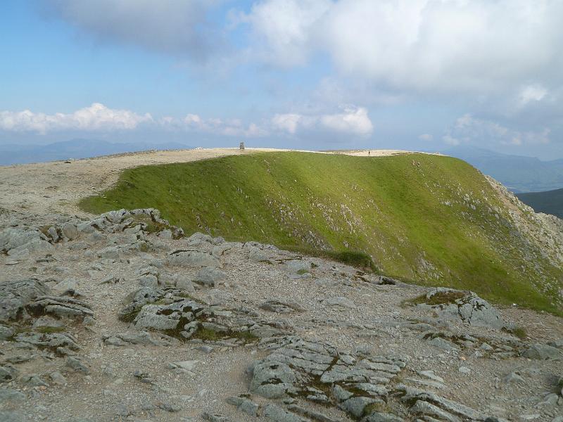 Lakes 24 054.jpg